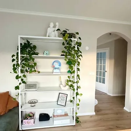 Bright, Modern 2br In Reykjavik