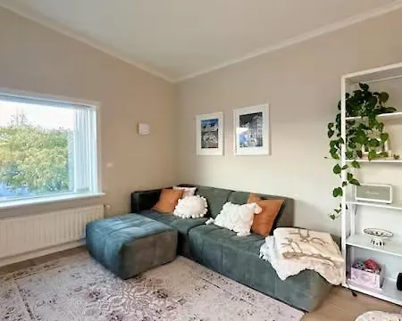 Apartment Bright, Modern 2br In *